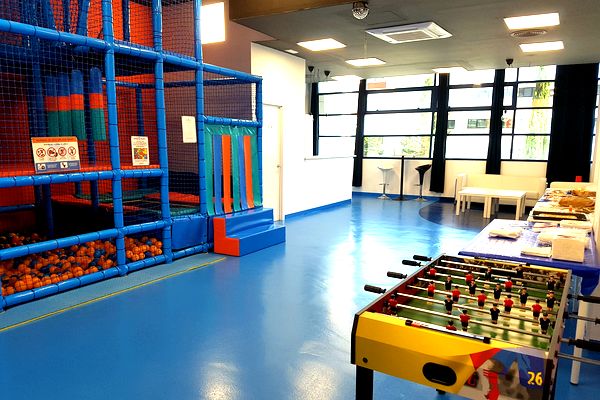 Sala con luz natural Las Rozas